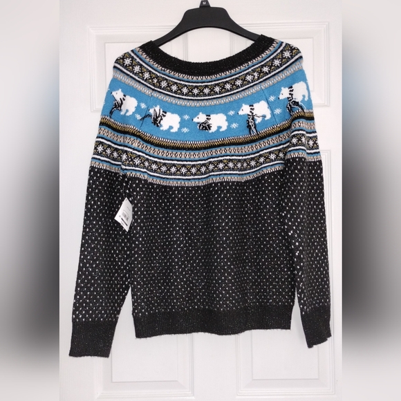 Women's Sweater - Picture 2 of 5